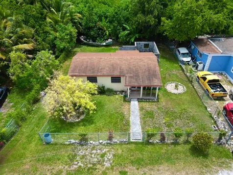Antigua Street 60 New Providence Paradise Island BS