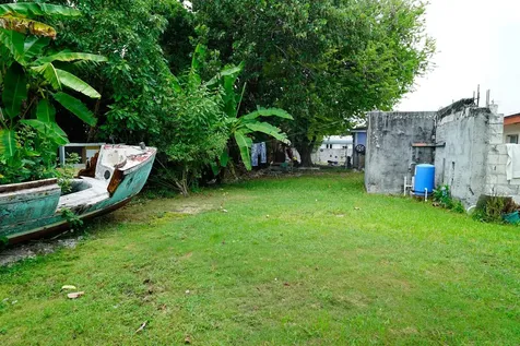 Antigua Street 60 New Providence Paradise Island BS