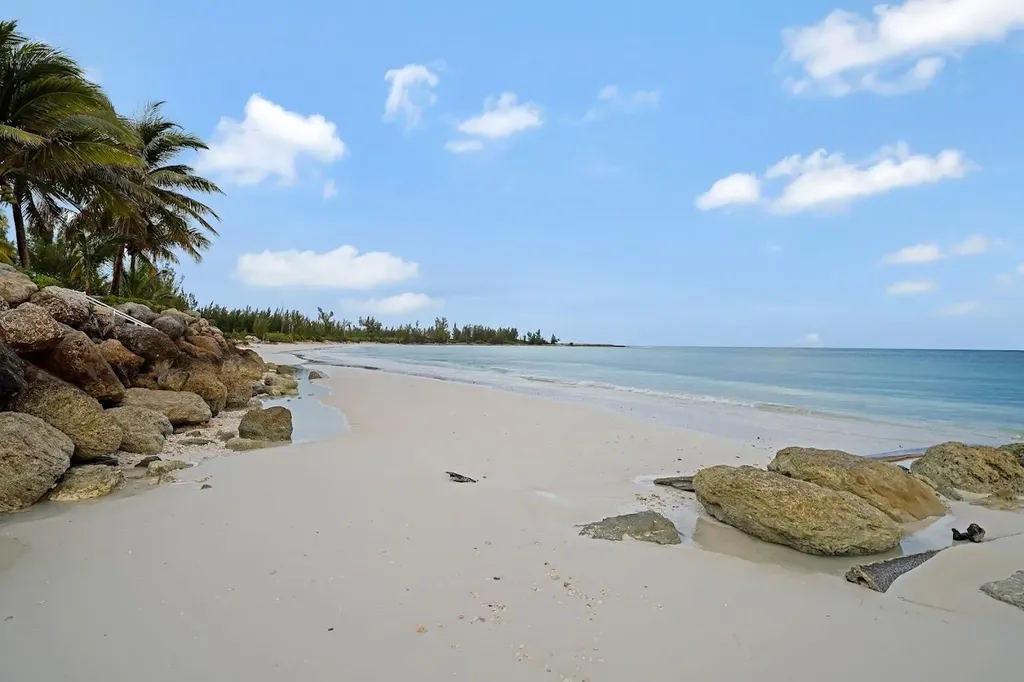 Cannes Village Grand Bahama Freeport BS