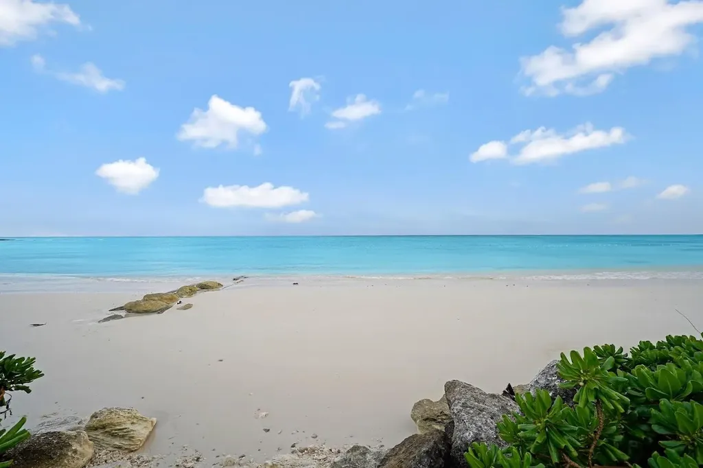 Cannes Village Grand Bahama Freeport BS