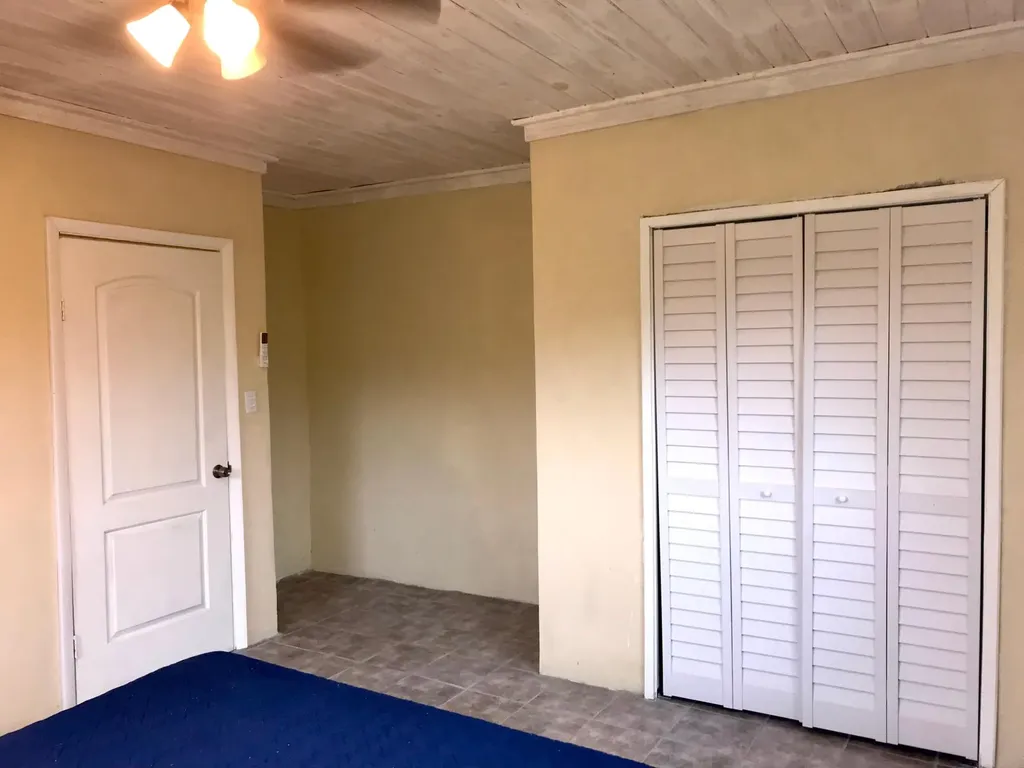 Eleuthera Apt #1, James Eleuthera BS