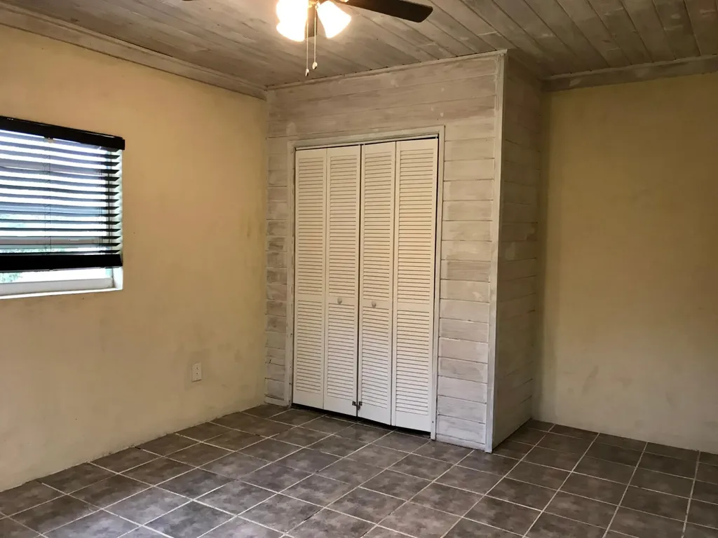 Eleuthera Apt #1, James Eleuthera BS