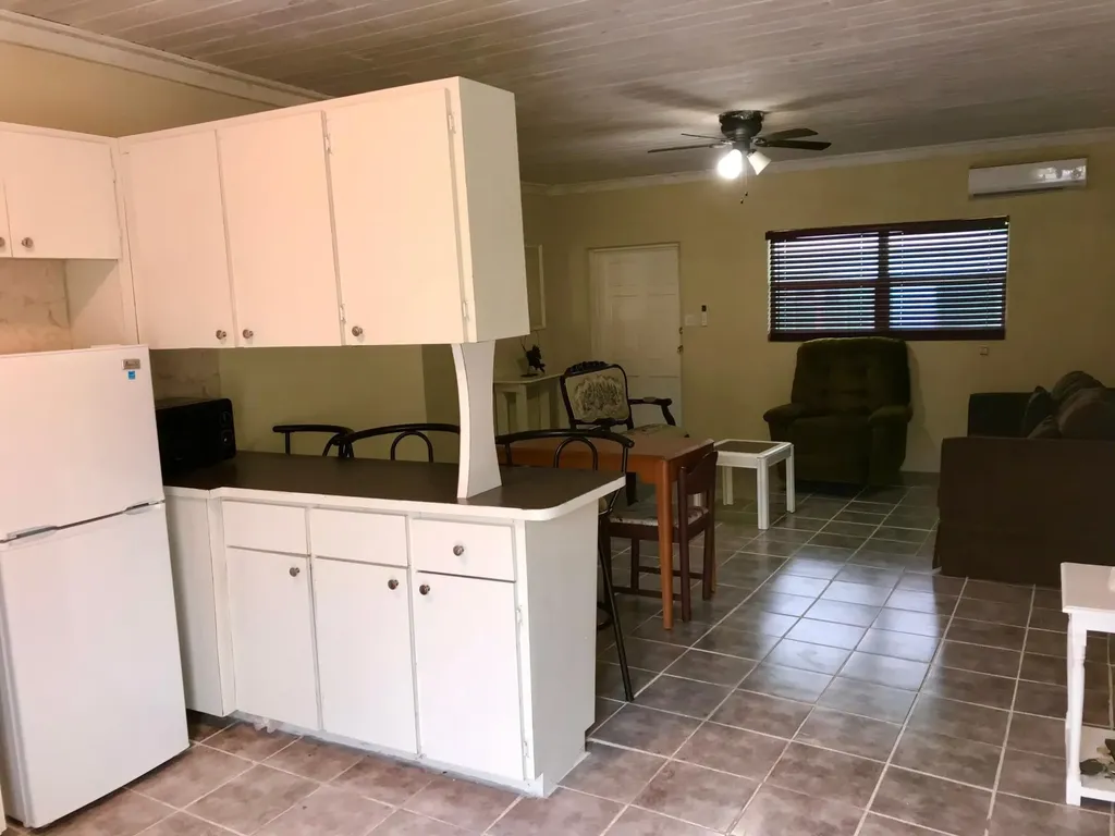 Eleuthera Apt #1, James Eleuthera BS