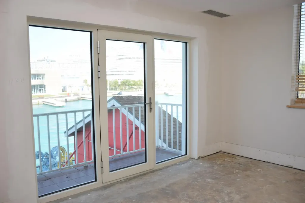 One Bay Street New Providence Paradise Island BS