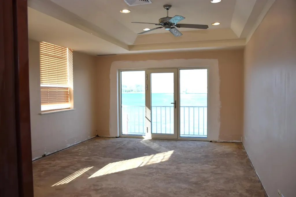 One Bay Street New Providence Paradise Island BS