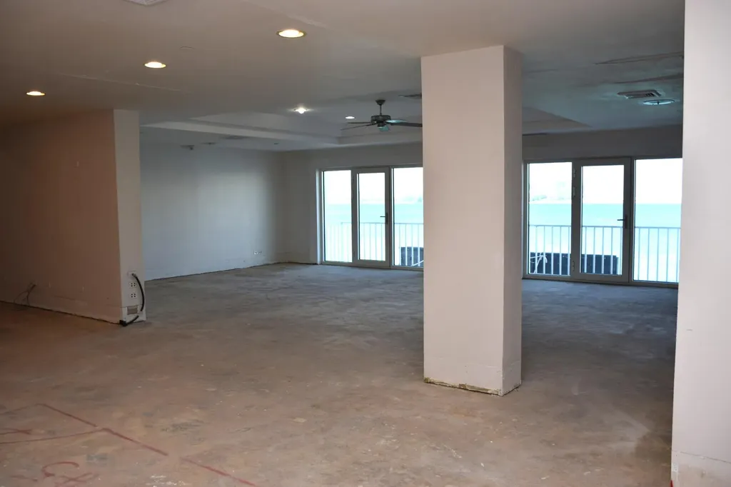 One Bay Street New Providence Paradise Island BS