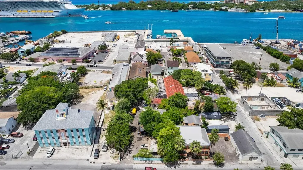 East Bay And Dowdeswell Street New Providence Paradise Island BS