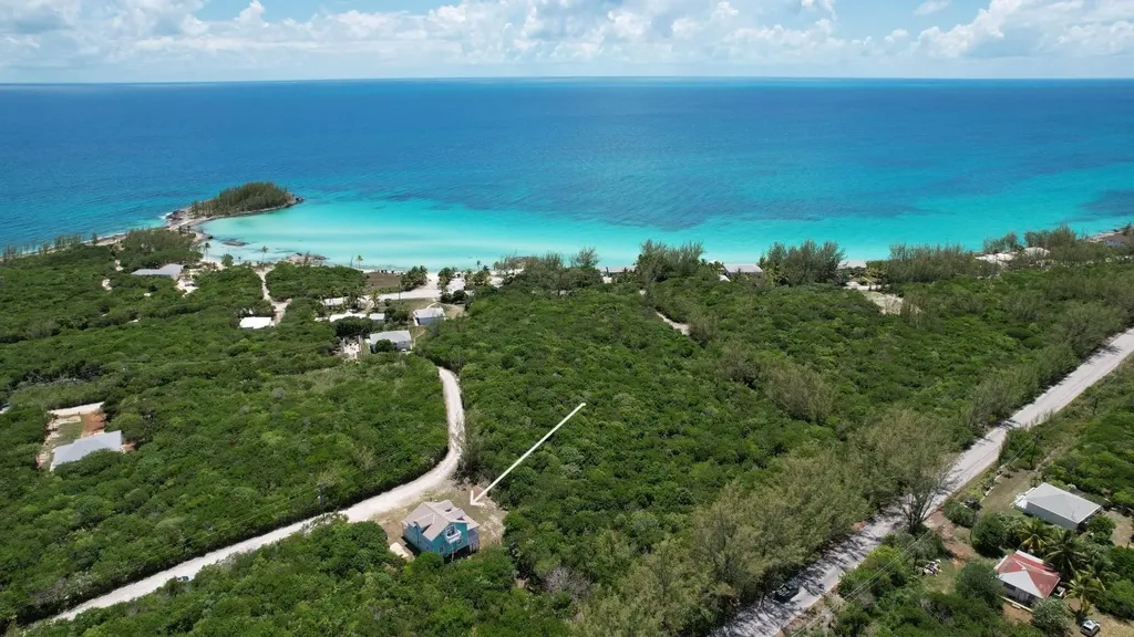 4 Rainbow Hill Circle Eleuthera BS