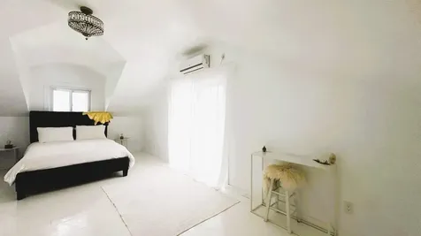 4 Rainbow Hill Circle Eleuthera BS