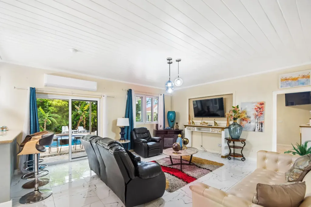 Commonwealth Road Blair New Providence Paradise Island BS