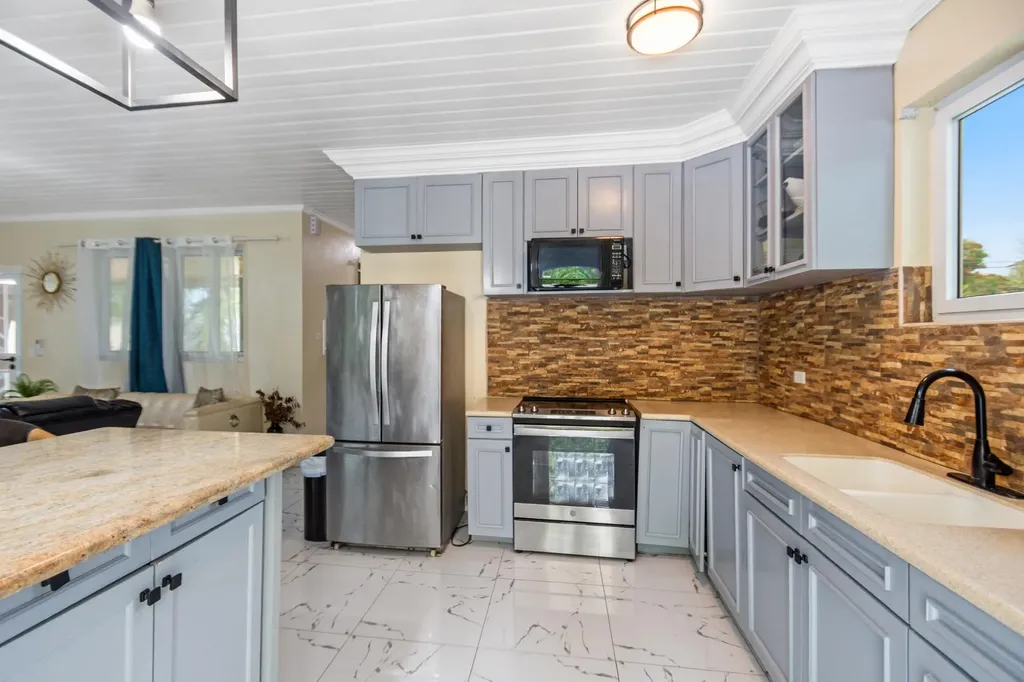 Commonwealth Road Blair New Providence Paradise Island BS