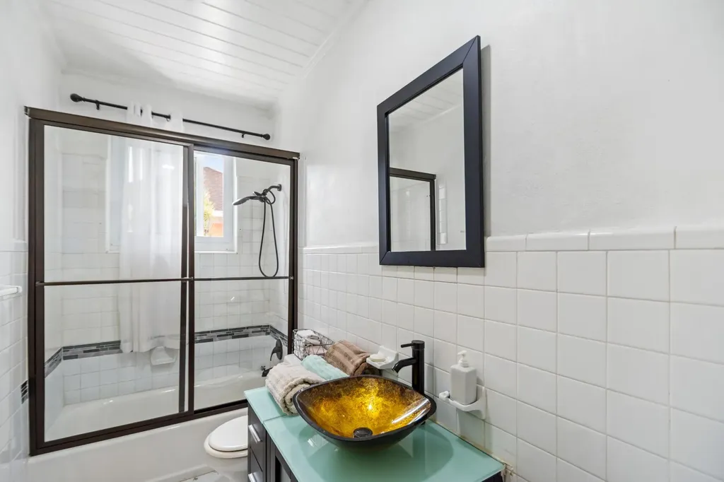 Commonwealth Road Blair New Providence Paradise Island BS