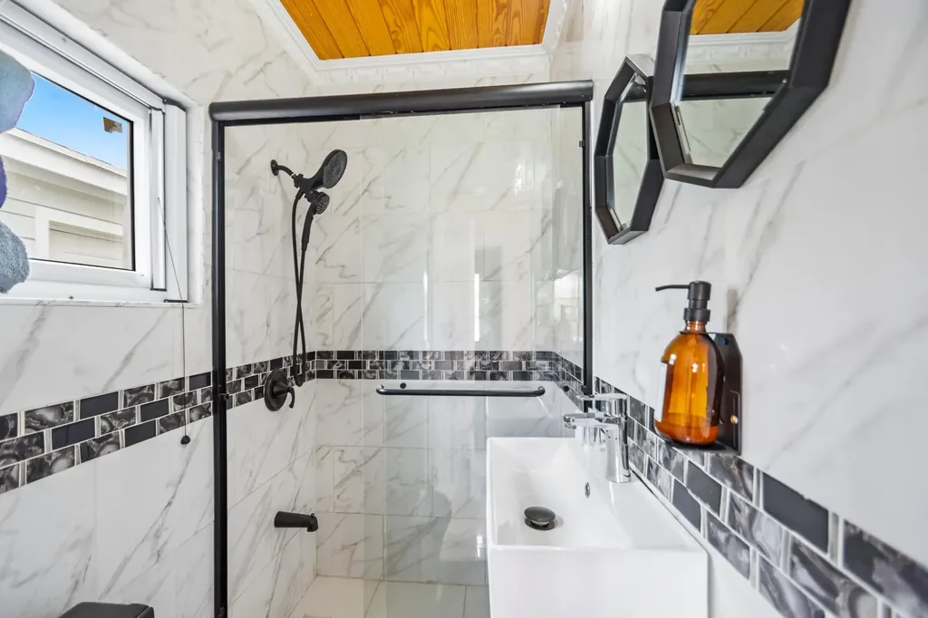 Commonwealth Road Blair New Providence Paradise Island BS