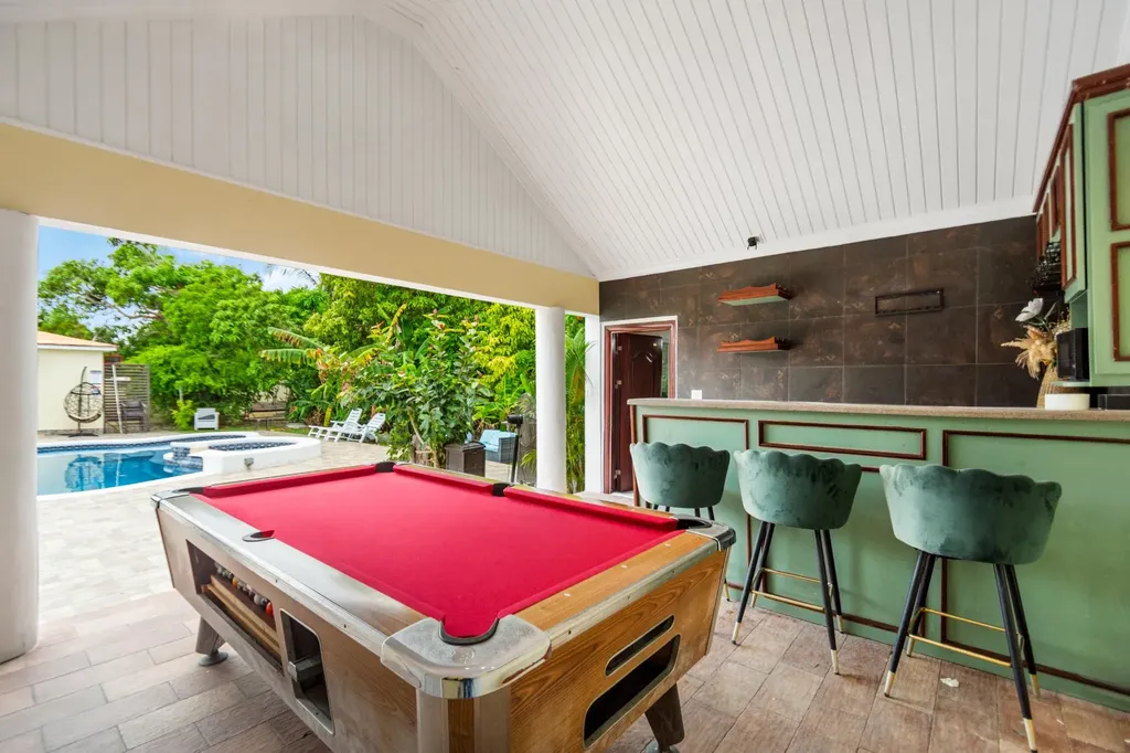 Commonwealth Road Blair New Providence Paradise Island BS