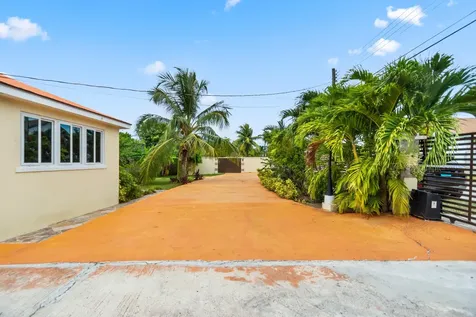 Commonwealth Road Blair New Providence Paradise Island BS