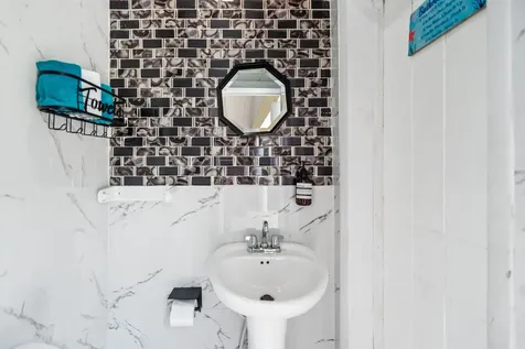 Commonwealth Road Blair New Providence Paradise Island BS