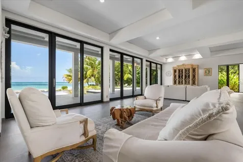 Residence On Clifton Bay New Providence Paradise Island BS