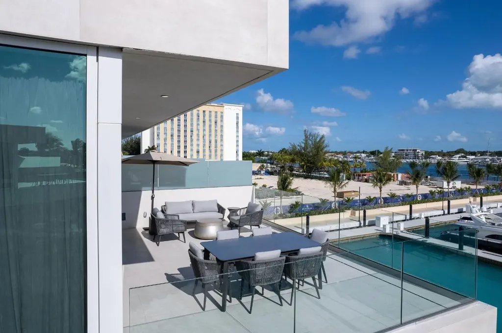 Sterling Commons East New Providence Paradise Island BS