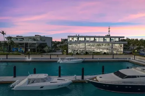 Sterling Commons East New Providence Paradise Island BS