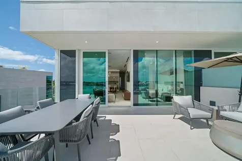 Sterling Commons East New Providence Paradise Island BS