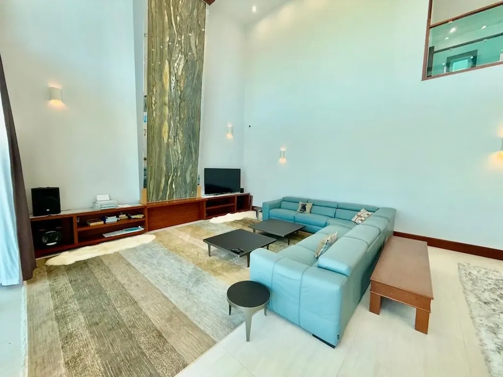 #49 Crossbones Close Grand Bahama Freeport BS