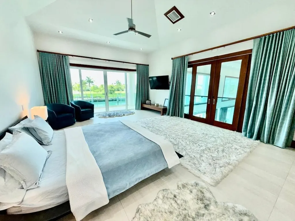 #49 Crossbones Close Grand Bahama Freeport BS