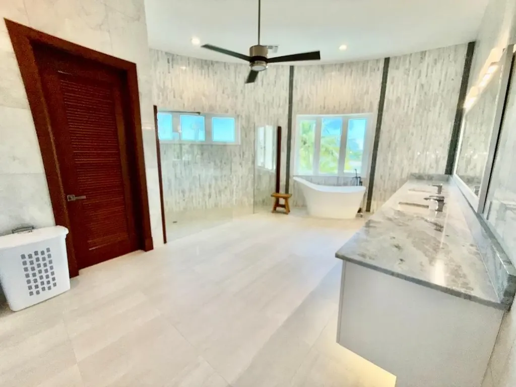 #49 Crossbones Close Grand Bahama Freeport BS