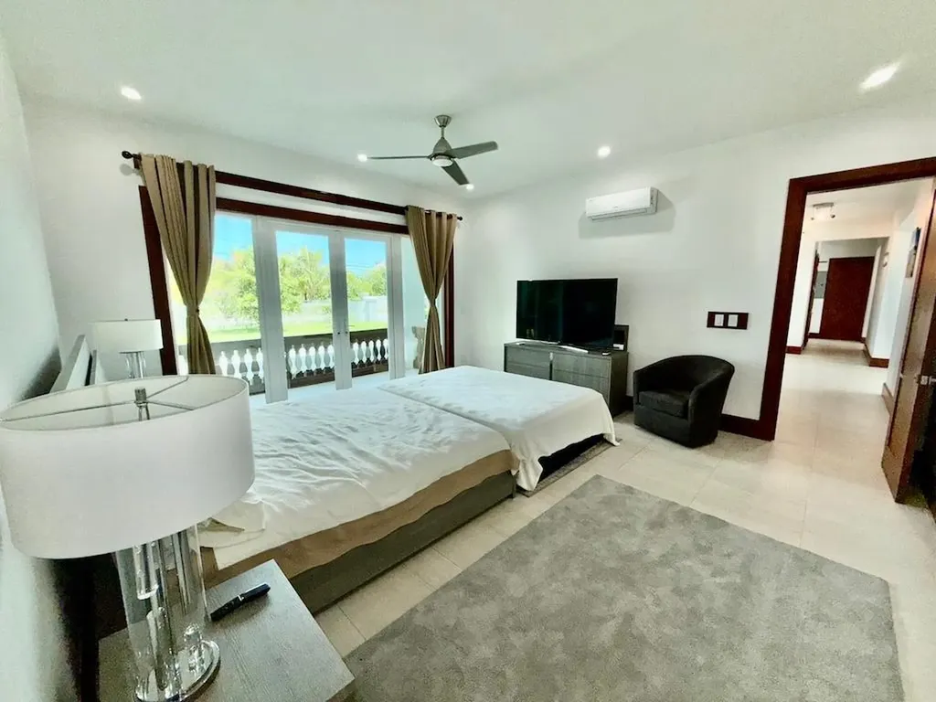 #49 Crossbones Close Grand Bahama Freeport BS