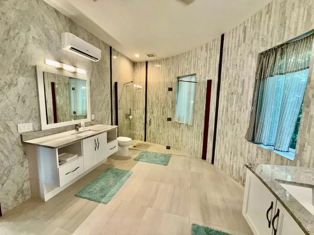 #49 Crossbones Close Grand Bahama Freeport BS