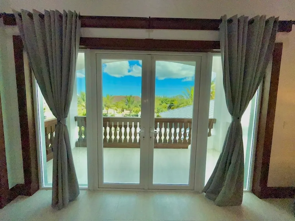 #49 Crossbones Close Grand Bahama Freeport BS