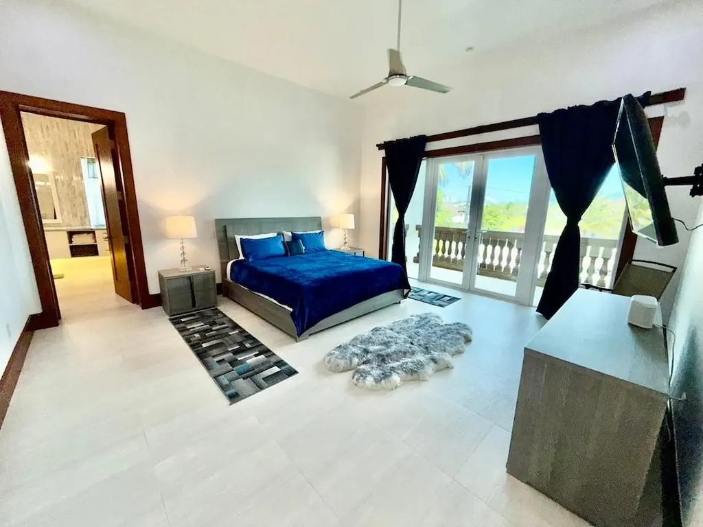 #49 Crossbones Close Grand Bahama Freeport BS