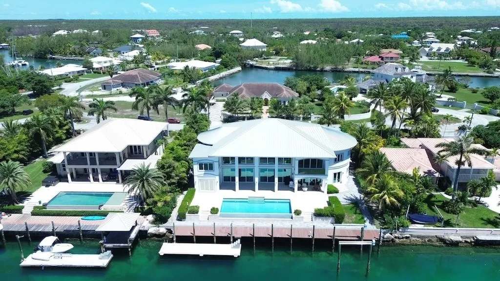 #49 Crossbones Close Grand Bahama Freeport BS