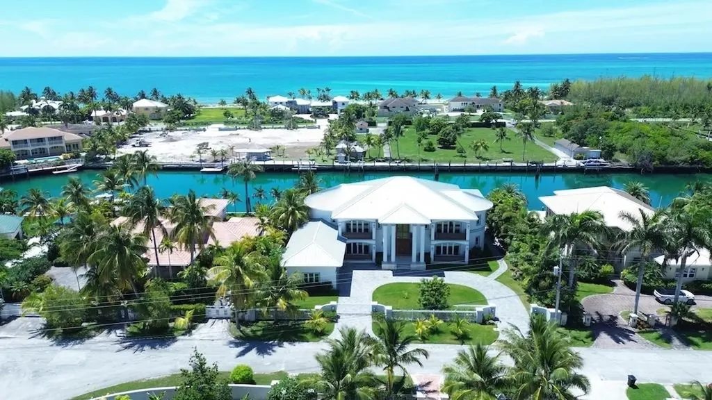 #49 Crossbones Close Grand Bahama Freeport BS