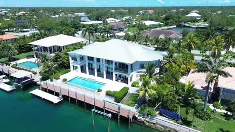 #49 Crossbones Close Grand Bahama Freeport BS