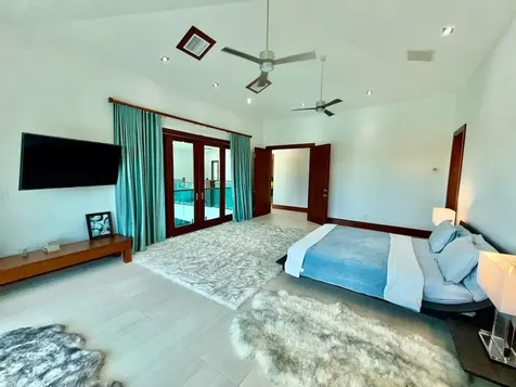 #49 Crossbones Close Grand Bahama Freeport BS