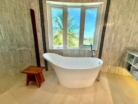 #49 Crossbones Close Grand Bahama Freeport BS