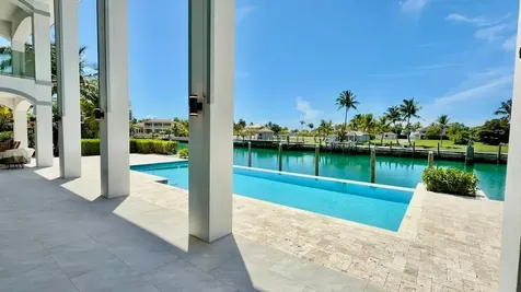 #49 Crossbones Close Grand Bahama Freeport BS