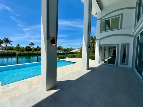 #49 Crossbones Close Grand Bahama Freeport BS