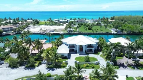 #49 Crossbones Close Grand Bahama Freeport BS