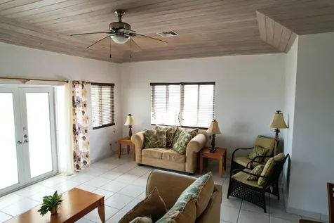 Beachfront Home & Lot Eleuthera BS