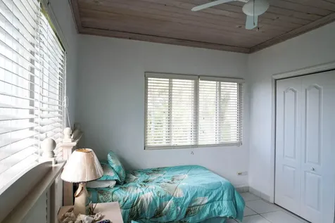 Beachfront Home & Lot Eleuthera BS