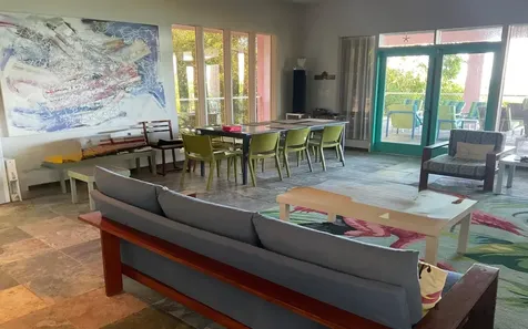 Estate In Bain's Bluff Long Island BS