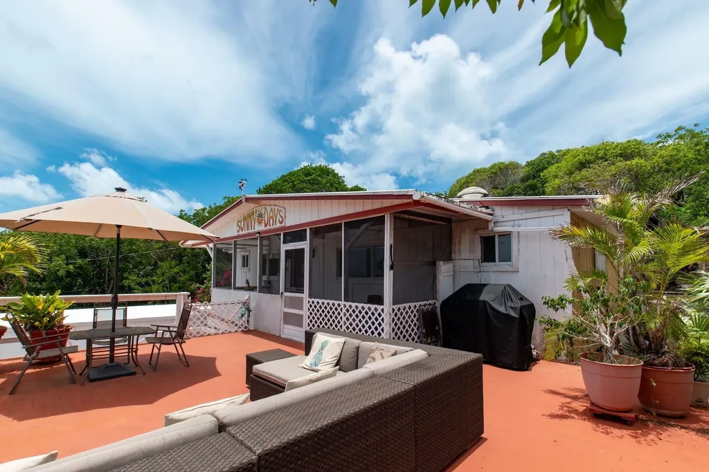 Sunny Days Eleuthera BS