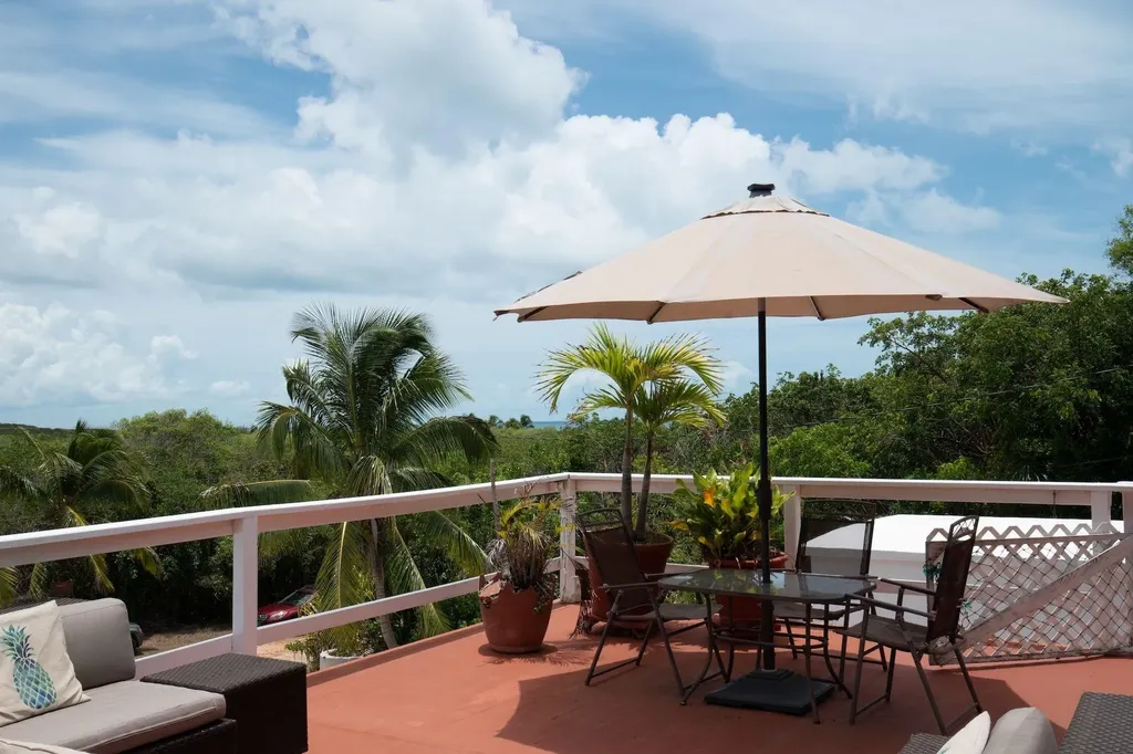 Sunny Days Eleuthera BS