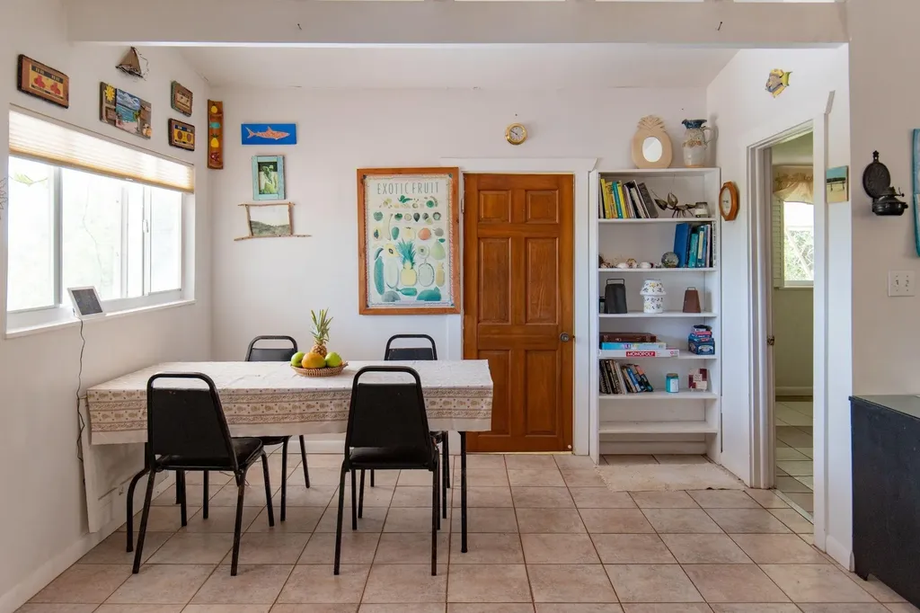 Sunny Days Eleuthera BS