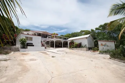 Sunny Days Eleuthera BS