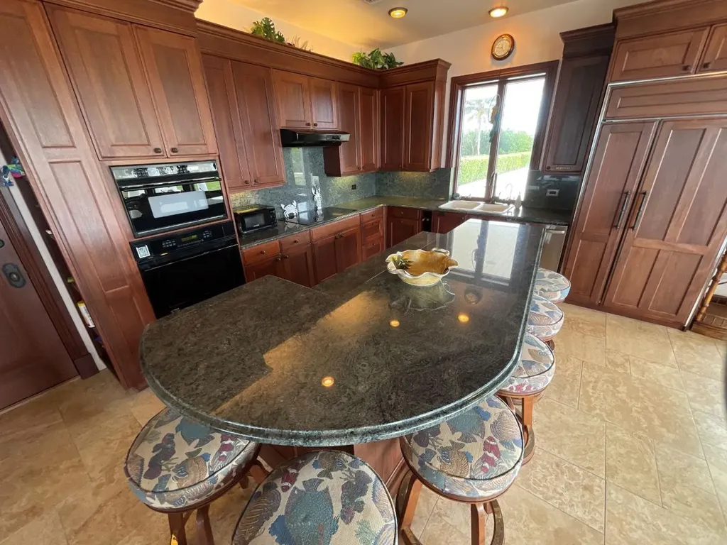 Tilloo Pond Estate Abaco BS