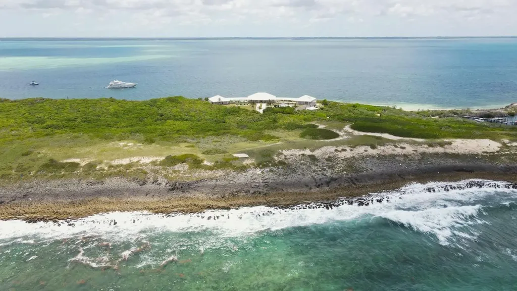 Tilloo Pond Estate Abaco BS