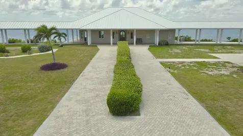 Tilloo Pond Estate Abaco BS