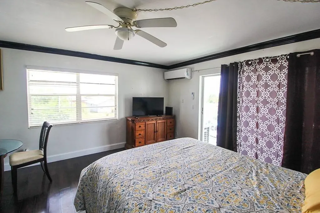 Cadwallader Jones 301 Grand Bahama Freeport BS